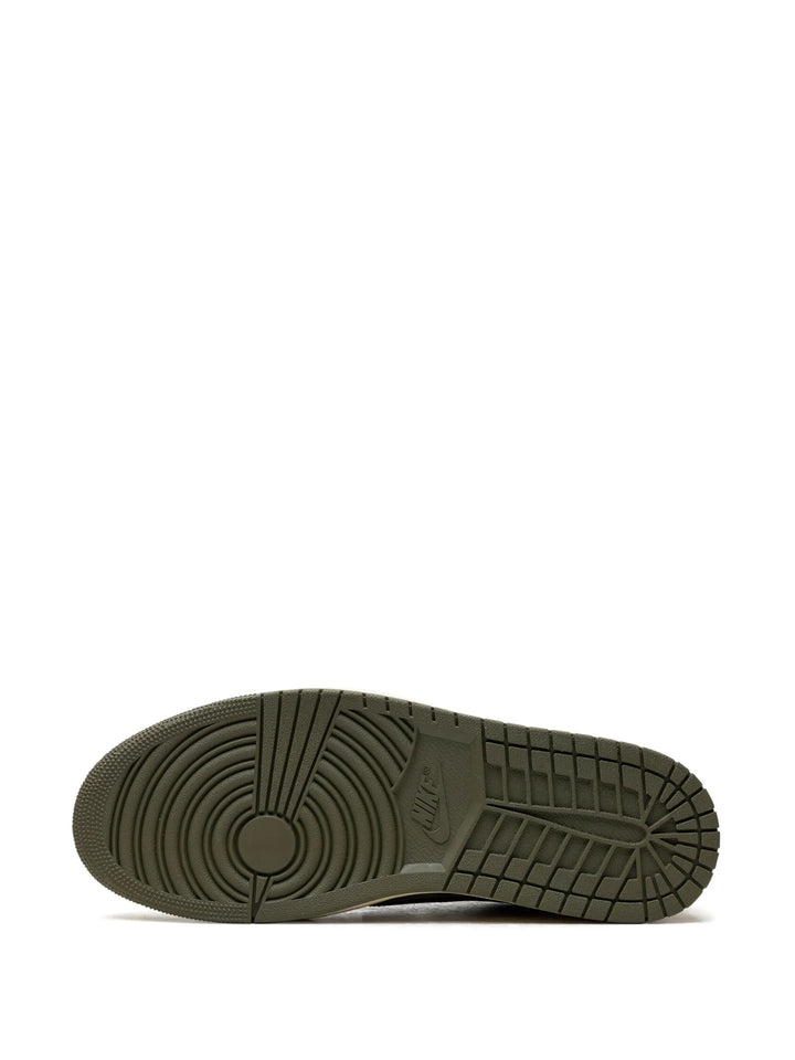 Nike Jordan 1 Low Travis Medium Olive